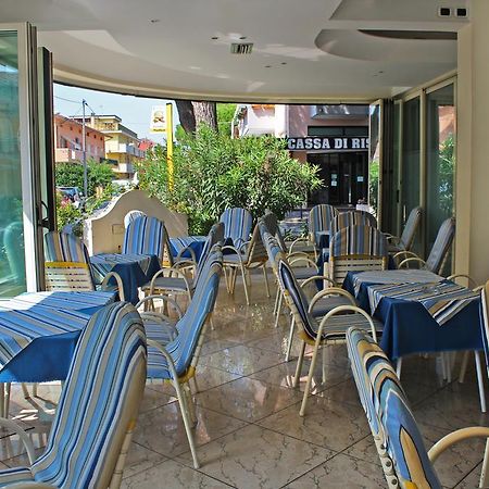 Hotel Royal Misano Adriatico Exterior foto