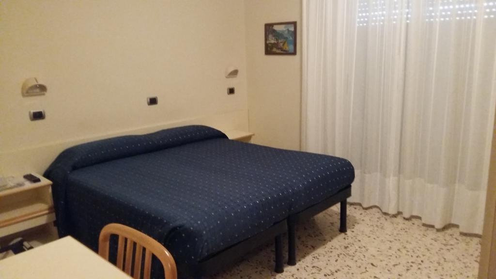Hotel Royal Misano Adriatico Zimmer foto