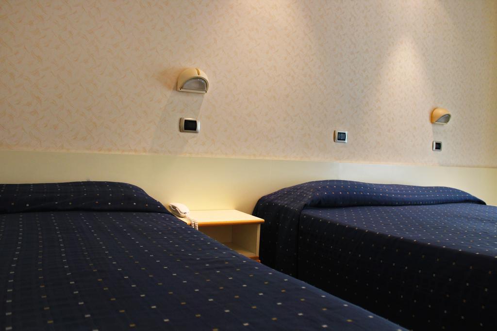 Hotel Royal Misano Adriatico Exterior foto