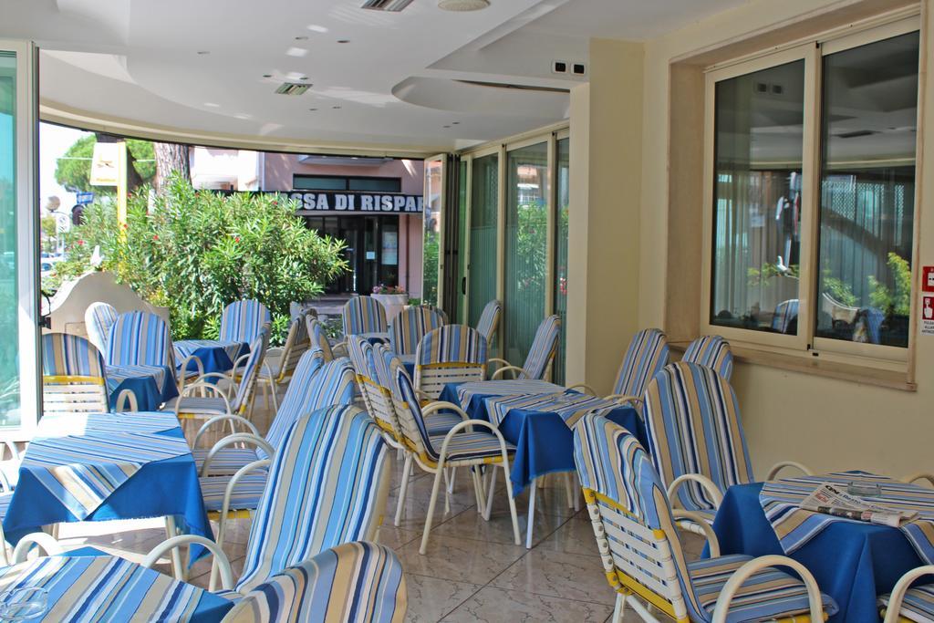 Hotel Royal Misano Adriatico Exterior foto